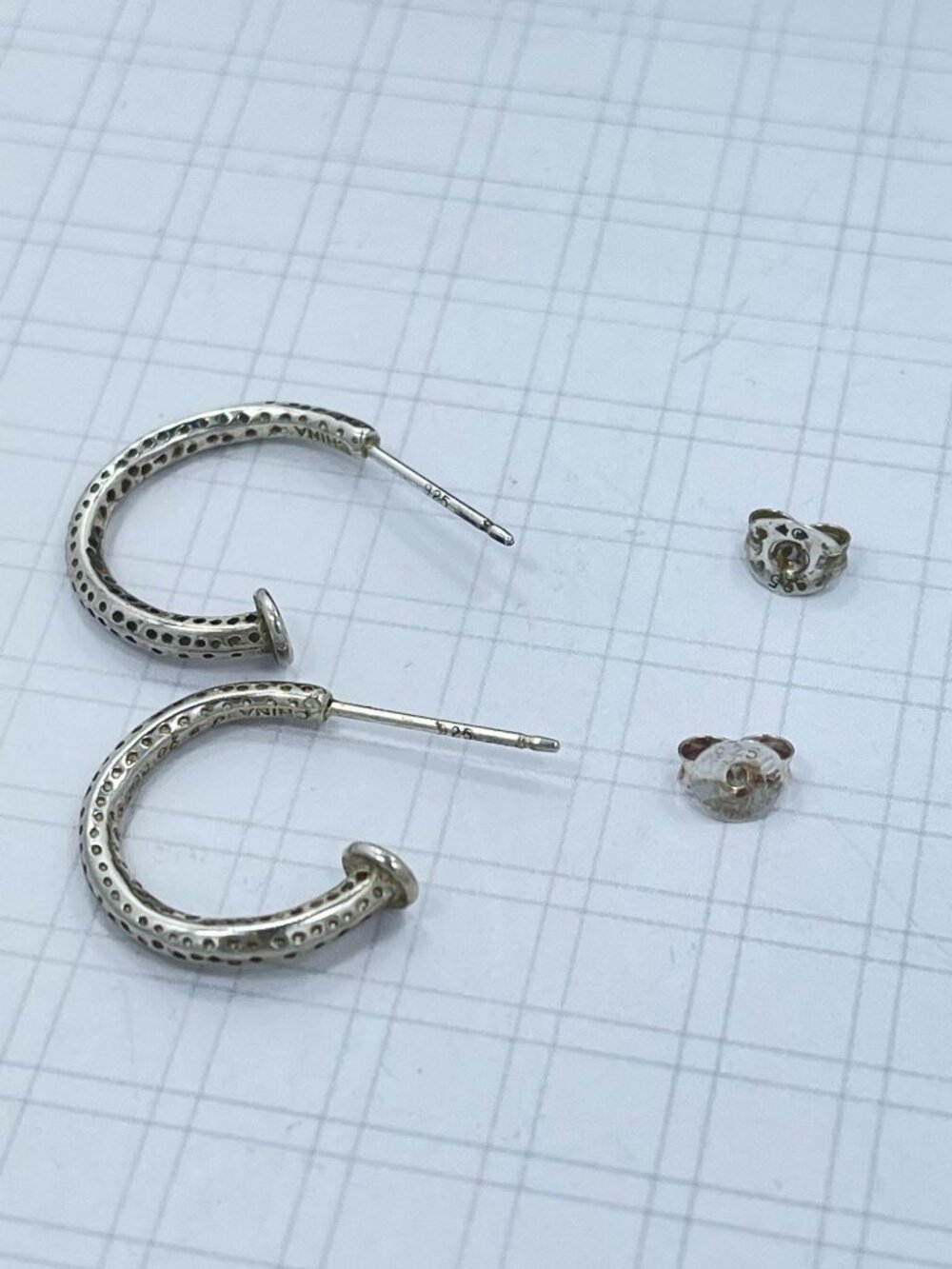 Silpada Sterling Silver 925 J Hoop Earrings Vintage Retired Textured 3/4" - Picture 2 of 4